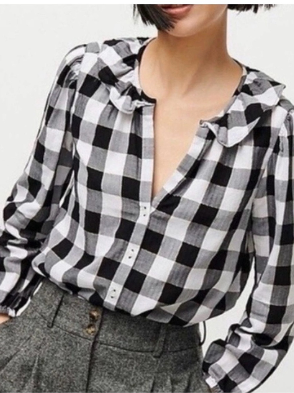 J Crew Open Ruffle V-neck Button-up Black White Buffalo Plaid Shirt Size Medium